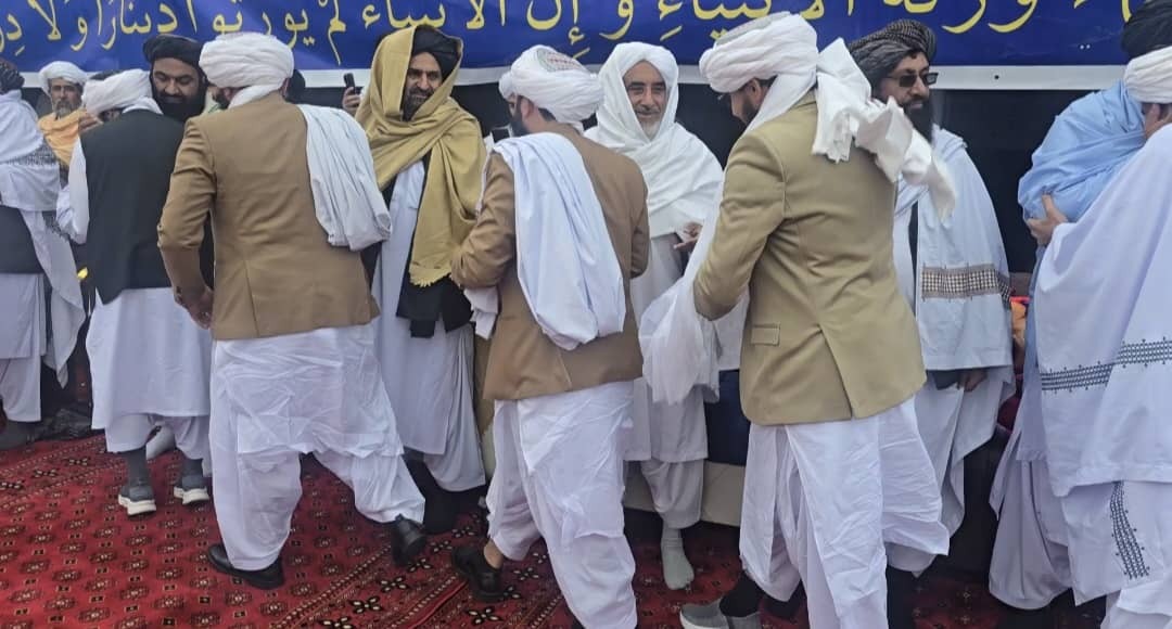 محترم ملا عبدالغني برادر اخوند: امن افغانستان د ټولو لپاره له اقتصادي او سیاسي پلوه لوی فرصت ګڼل کېږي، هېڅوک باید فرصتونه په تهدیدونو بدل نه کړي