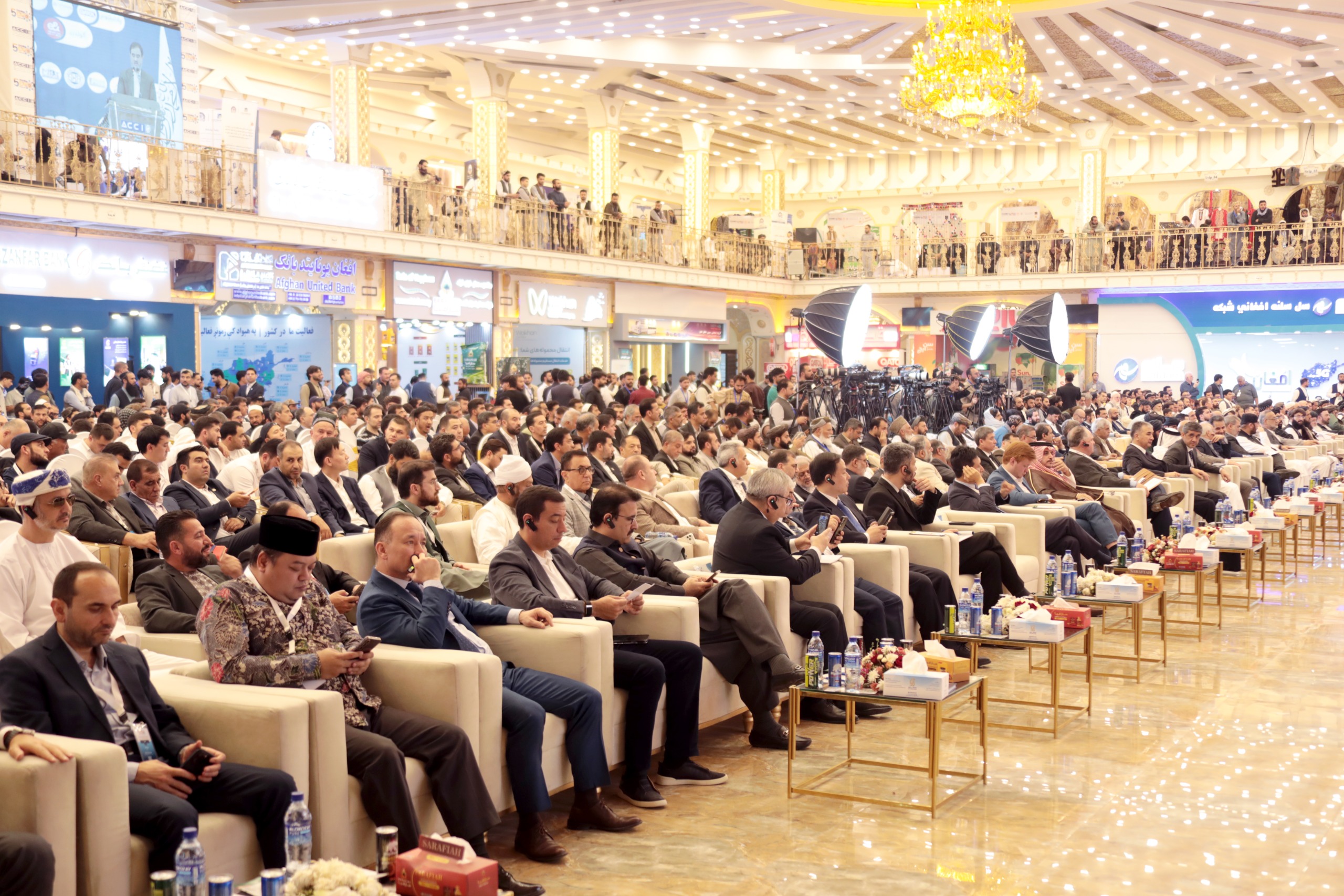 محترم ملا عبدالغني برادر اخوند د امام ابوحنیفه (رح) پنځم عمومي او نړیوال نندارتون پرانیست
